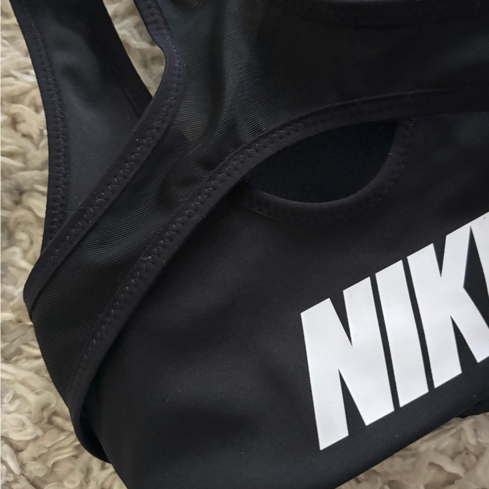 Nike Shape High-Support Sports Bra Medium - Picture 4 of 9
